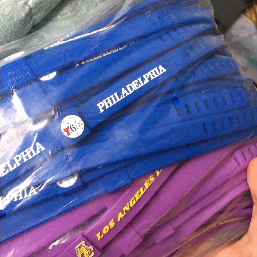 Wristbands - Picture 4 of 5